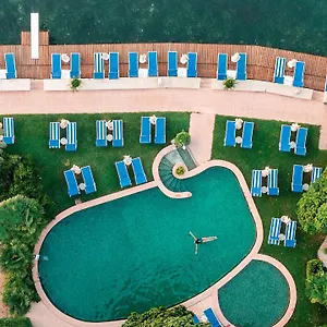 https://hotel-monte-baldo-e-villa-acquarone.it-lombardy.com